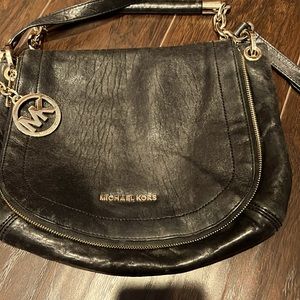Michael Kor’s preloved genuine leather bag